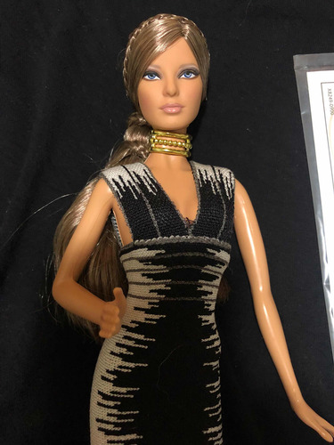Barbie Lara Louboutin Top Módel Basics Collector Hermosa (Usado)