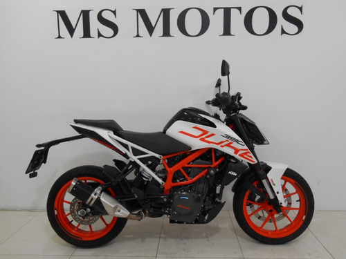 Imagem 1 de 7 de Moto