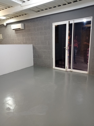 Imagen 5 de 13 de Alquiler De Depósito Y Oficina 200m2 Colinas De Bello Monte