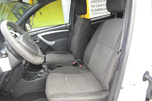 Renault Duster 1.6 Expression 4x2 MT