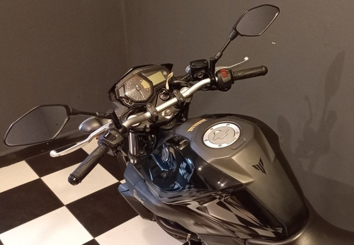 Imagen 2 de 15 de Yamaha Mt03