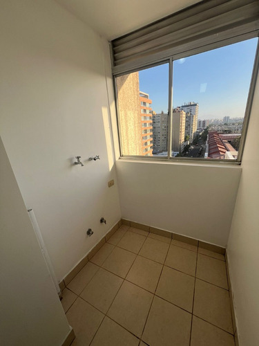 Vendo Depto En Dieciocho 798, Santiago