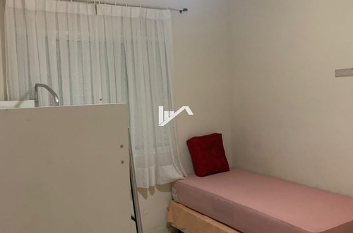 Imagem 6 de 14 de Linda Casa No Tup Com Piscina E 04 Quartos