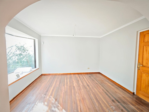 Broker Bosques De M. Excelente Propiedad 6d-4b-gran Patio -