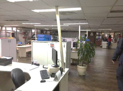 Planta Con Potencial Industrial Y Logístico En Venta | Perdriel 1869, Barracas, Caba | 15.975 M²