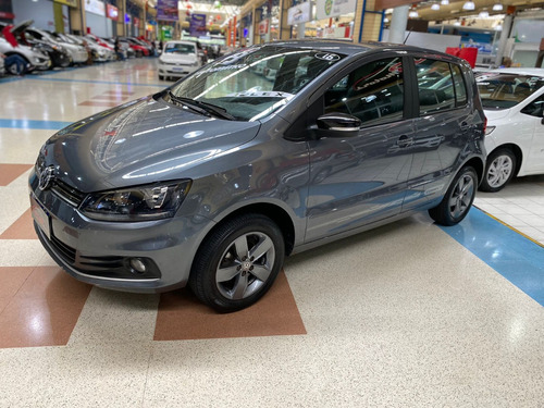 Volkswagen Fox 1.6 Connect Total Flex I-motion 5p