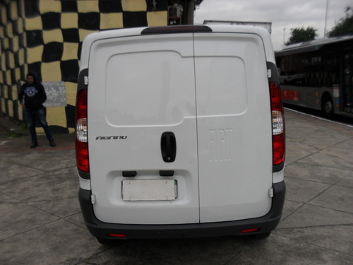 Imagem 4 de 15 de Fiat Fiorino Hard Work Completa 2020
