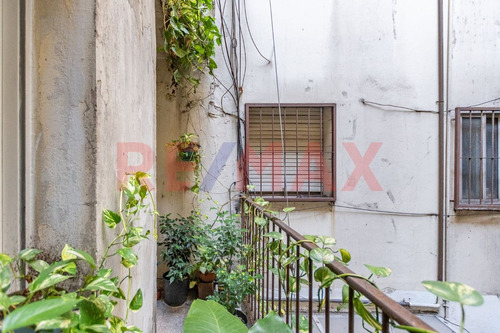 Venta Flores 3 Amb Con Dependencia Y Lavadero