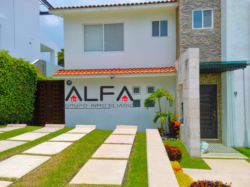 Super Casa En Venta, En Lomas De Cocoyoc