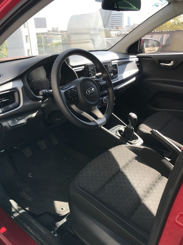 Imagen 11 de 12 de Kia Rio 1.6 L Sedan At 2020