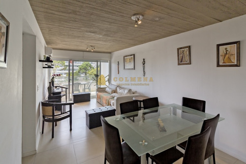 Encantador Departamento A Metros De Playa Brava!! Consulte Con Parrillero Propio- Ref: 4211