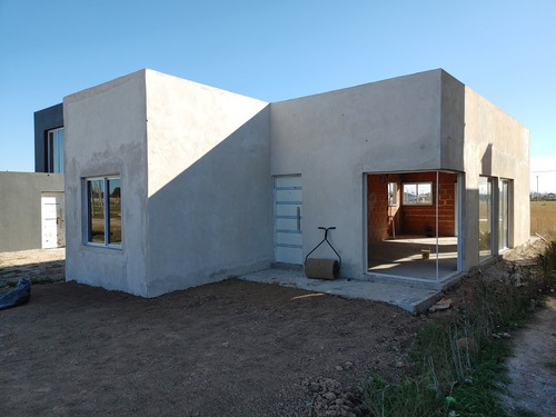 Imagen 6 de 14 de Casa En Venta Domselaar San Vicente A Terminar Oportunidad