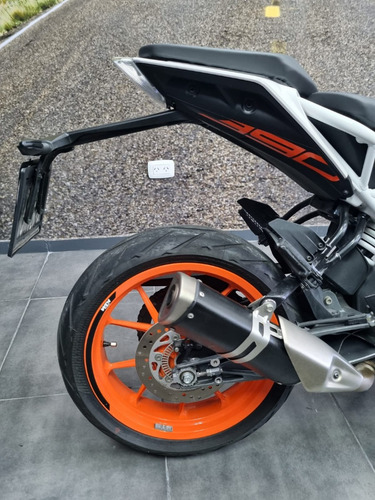 Ktm Duke 390 - Of Motos Florida