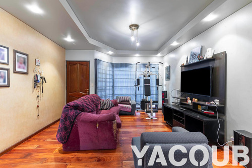 Triplex En Venta - 3 Dormitorios 3 Baños - Cochera - 170mts2 - Parque Avellaneda
