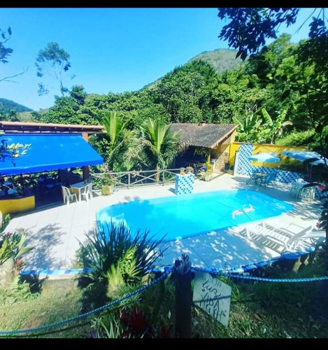 Vende-se Uma Chácara De 5.000 Metros Quadrados Com Lazer Completo!