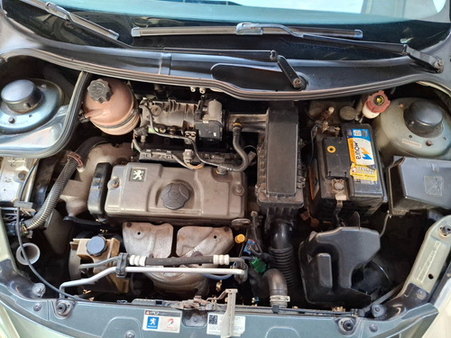 Peugeot 207 Passion 1.4 Xr Flex 4p