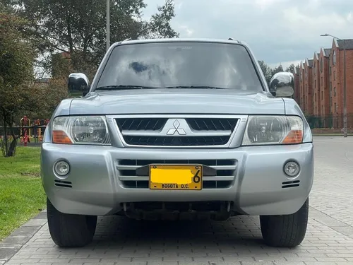 Mitsubishi Montero 3.8 V67