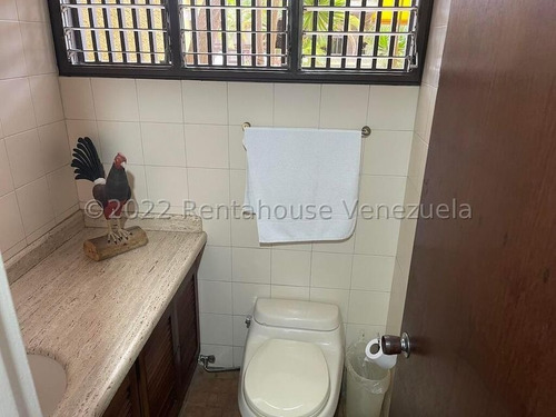 Imagen 10 de 12 de Bello Townhouse En Lomas De Prados Del Este. Cod 23-2680 / Jesus Jaramillo
