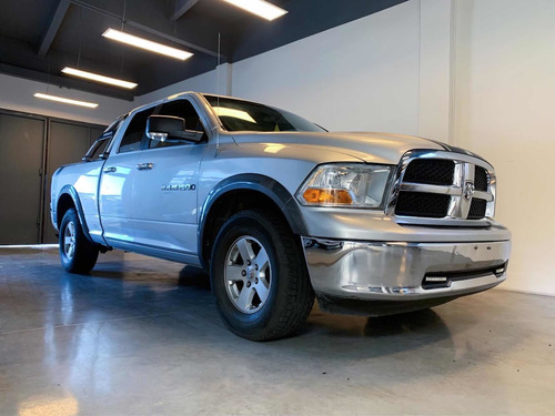 Imagen 5 de 11 de Dodge Ram 1500 4.7 4x4 Extra Full