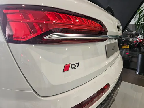 Audi Q7 S Line Mhev