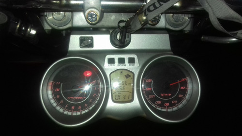 Imagem 1 de 10 de Honda Cbx 250 Twister 2004