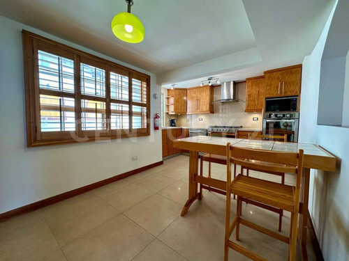 Casa En Venta Col. Abraham Gonzalez, Chihuahua