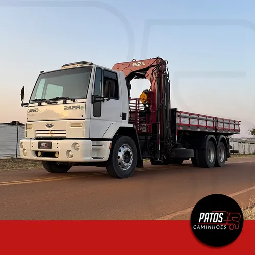 comprar Ford 2428 6x2 Munck Hincol 3100 2008\u002F2009