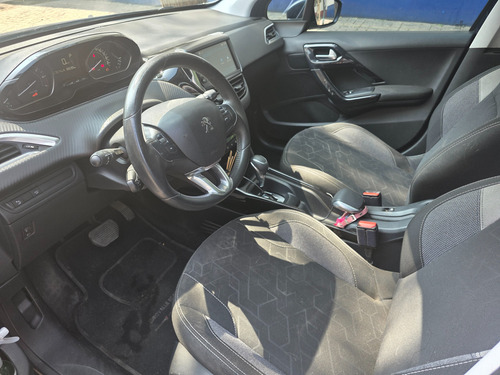 Peugeot 2008 1.2 Puretech Allure Pack
