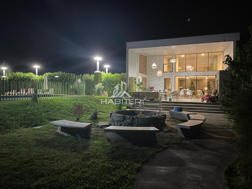 Espectacular Casa Para La Venta, En La Obra, Los Niches