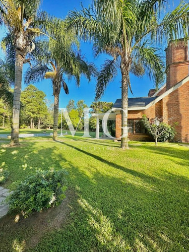 Imagen 4 de 30 de Alquiler Anual Casa Mansion Beverly Hills 6 Dormitorios, Barbacoa, Piscina