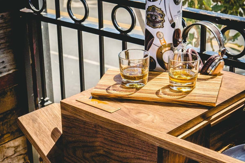 Imagen 8 de 10 de Whisky Chivas Regal 12 Años Edic. Limitada Lstn 1000ml Lata
