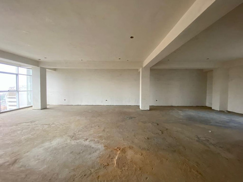 Oficina En Venta O Alquiler En Maracaibo, En Prestigioso Edificio Nuevo