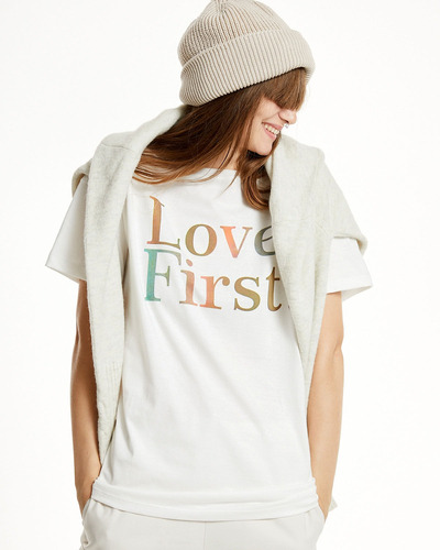 Remera Love First - Blanco Mujer Portsaid