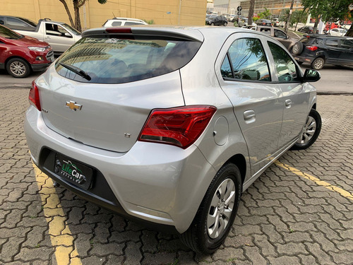 Imagem 9 de 14 de Chevrolet Onix Hatch Lt 1.0 8v Flexpower 5p Mec. 2019 Pr...