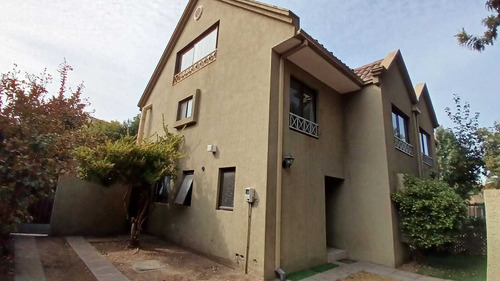 Arriendo Casa Santa Rosa De Huechuraba (90045)