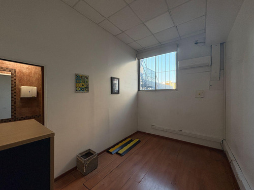 Alquiler Amplio Local Comercial En Caballito