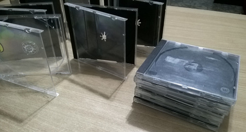 100 Cajas De Cd En Muy Buen Estado. Transparentes (Usado)