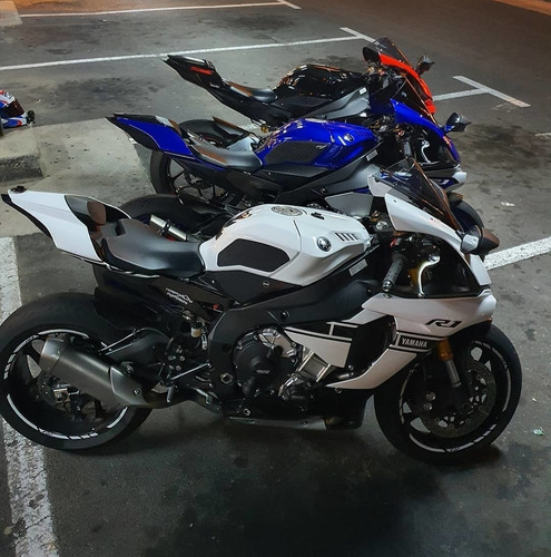 Imagen 1 de 1 de Yamaha R1