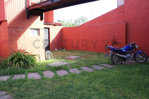 Imagen 9 de 10 de Venta De Edificio En Block. 7 Departamentos Y 2 Locales.