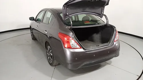 Nissan Versa 1.6 EXCLUSIVE AUTO