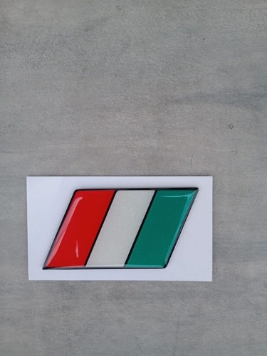 Emblema Bandera Italia Con Sticker 7cmx4cm