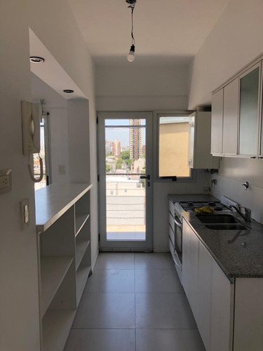 Alquiler! 2 Ambientes Con Cochera Y Amenities Franklin 2400 - Flores