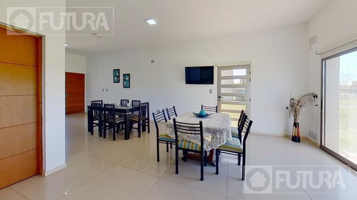 Imagen 16 de 30 de Hermosa Casa En Venta De Dos Dormitorios - Recorrido Virtual
