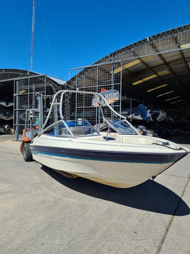 Lancha Bayliner 1850 Capri 1994 - Motor Mercruiser Alpha One