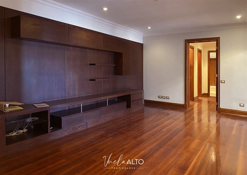 Depto.subida Sta. Teresa Vitacura / Jardin Y Piscina Privada