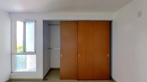 Departamento De Lujo En 3er Piso C/elevador