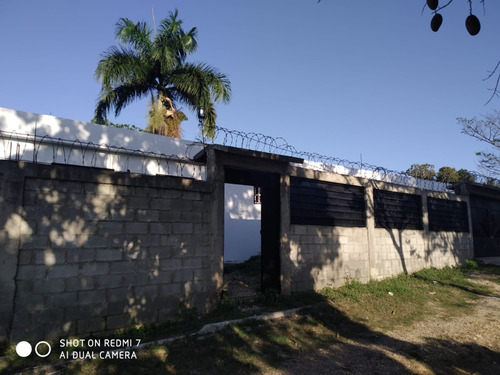 Se Vende Villa En San Cristobal