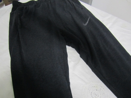 Pantalon Nike Dry Fit (talle M) Con Detalle / Sin Cordon