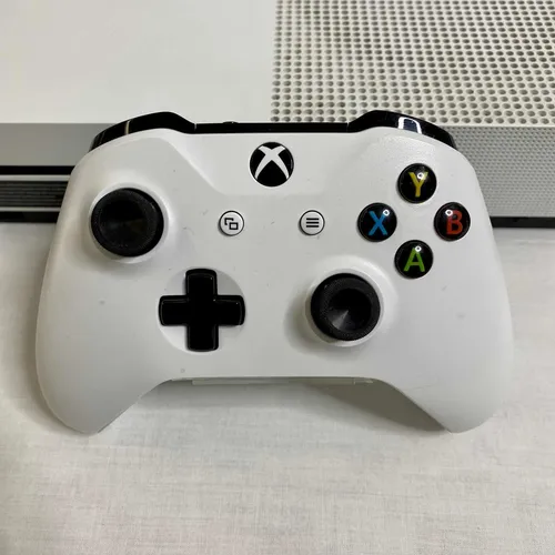 Console Xbox One S 1TB com 2 controles - 2 anos garantia - JF GAMES