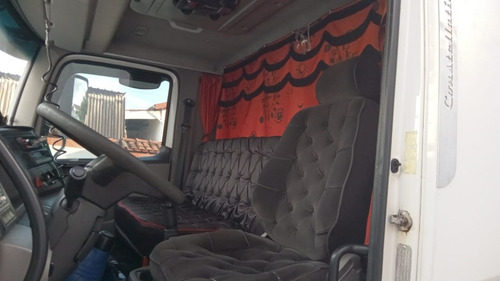 Imagem 12 de 15 de Vw 24250 Constellation Truck Bau Sider 2008